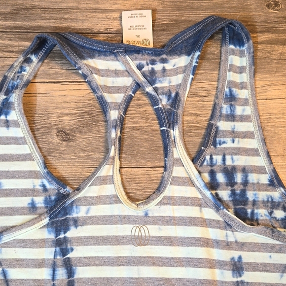 Tank Top - Picture 3 of 3